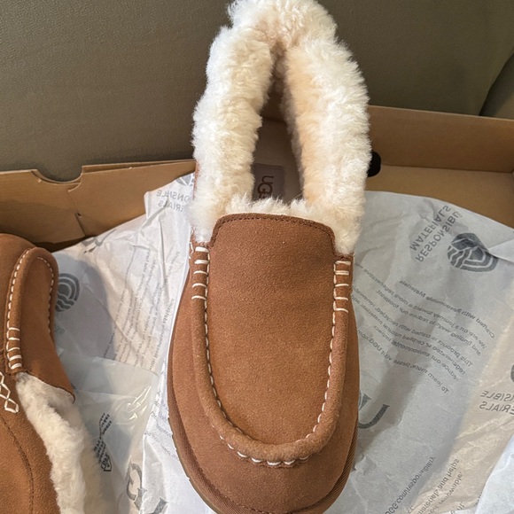 UGG Tan Shearling Slip-On Shoes - Picture 3 of 7